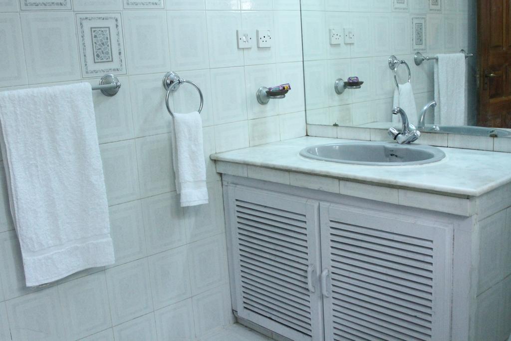 Delano Guest House Islamabad Værelse billede