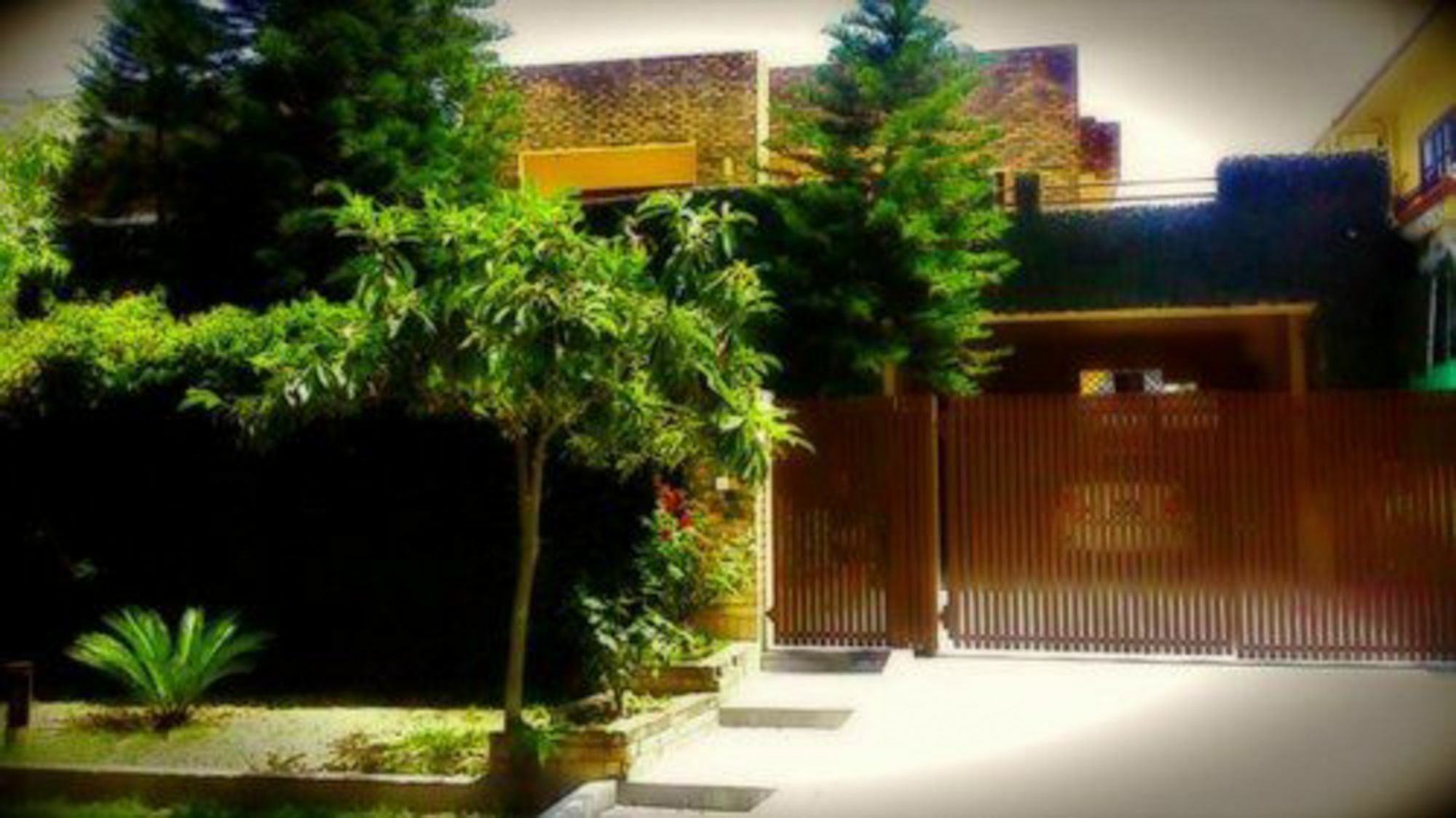 Delano Guest House Islamabad Eksteriør billede