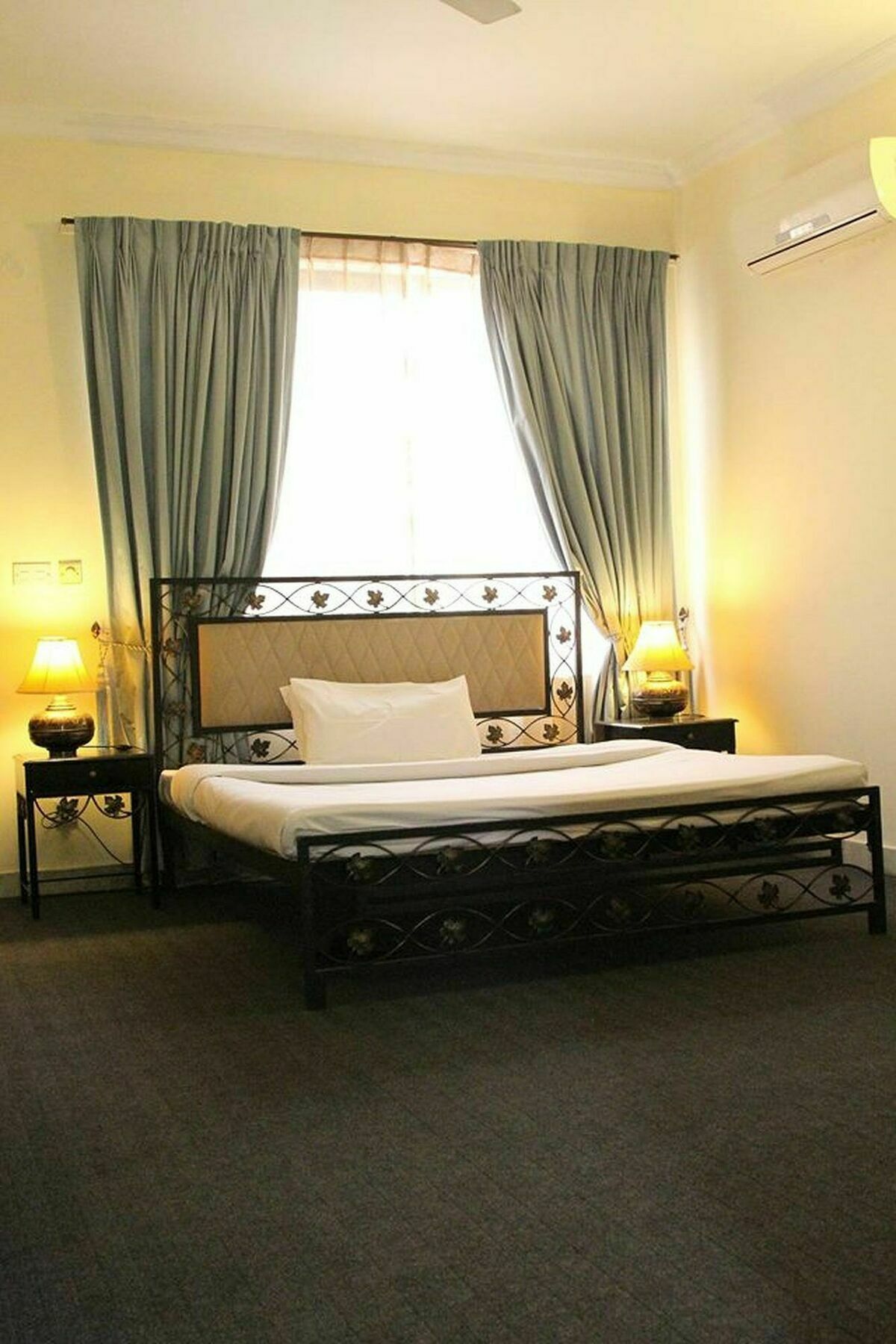 Delano Guest House Islamabad Eksteriør billede