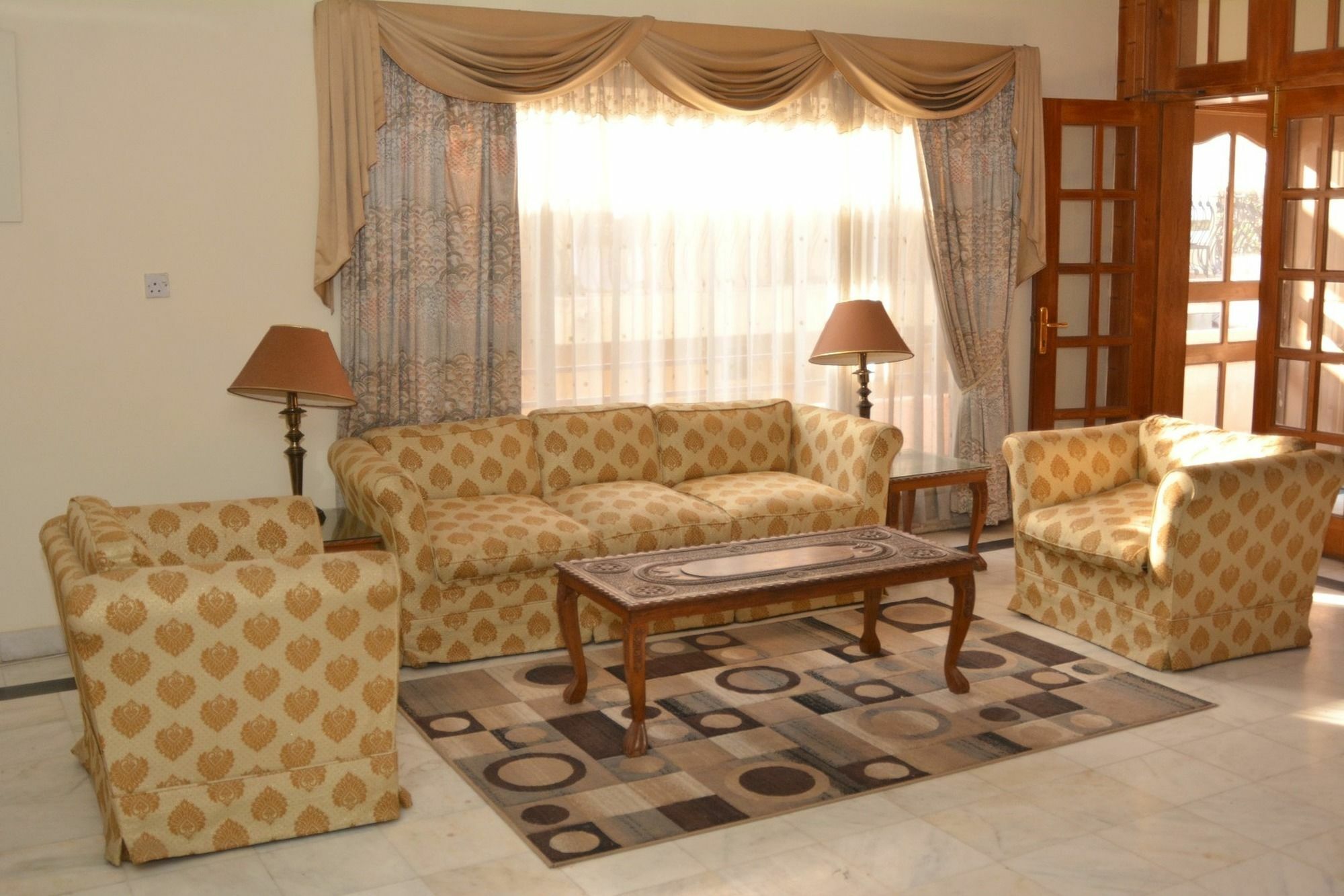 Delano Guest House Islamabad Eksteriør billede